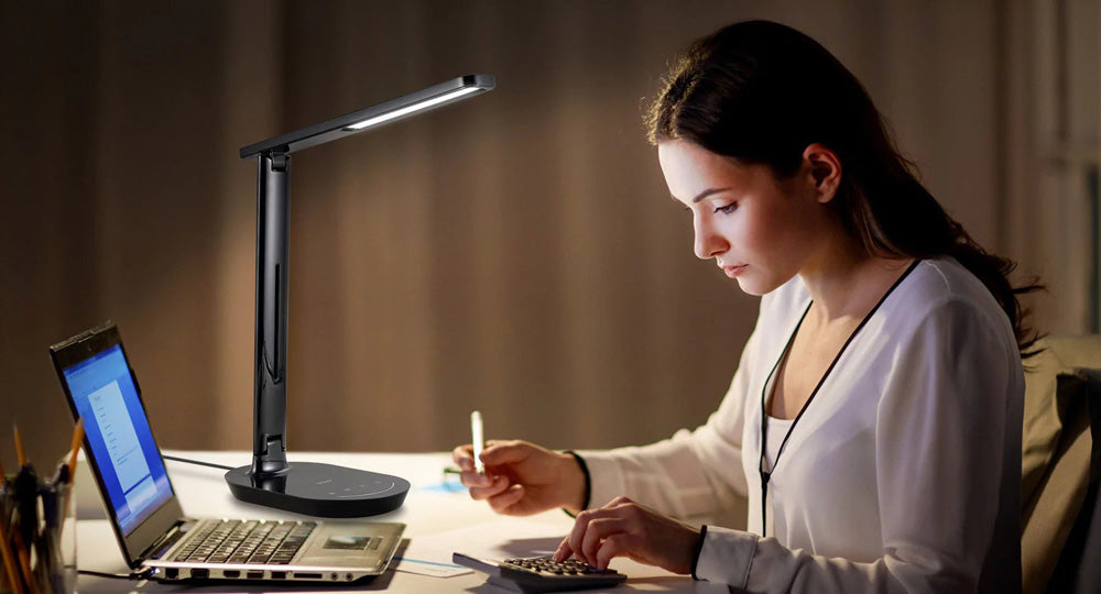 A sleek lighting option for your workspace-Review