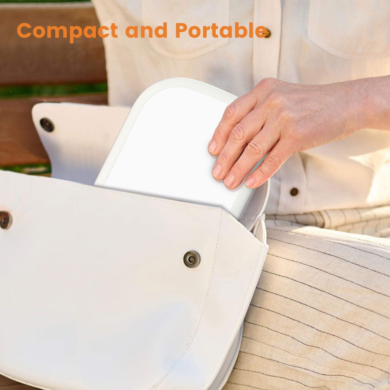 Compact Light Therapy Lamp